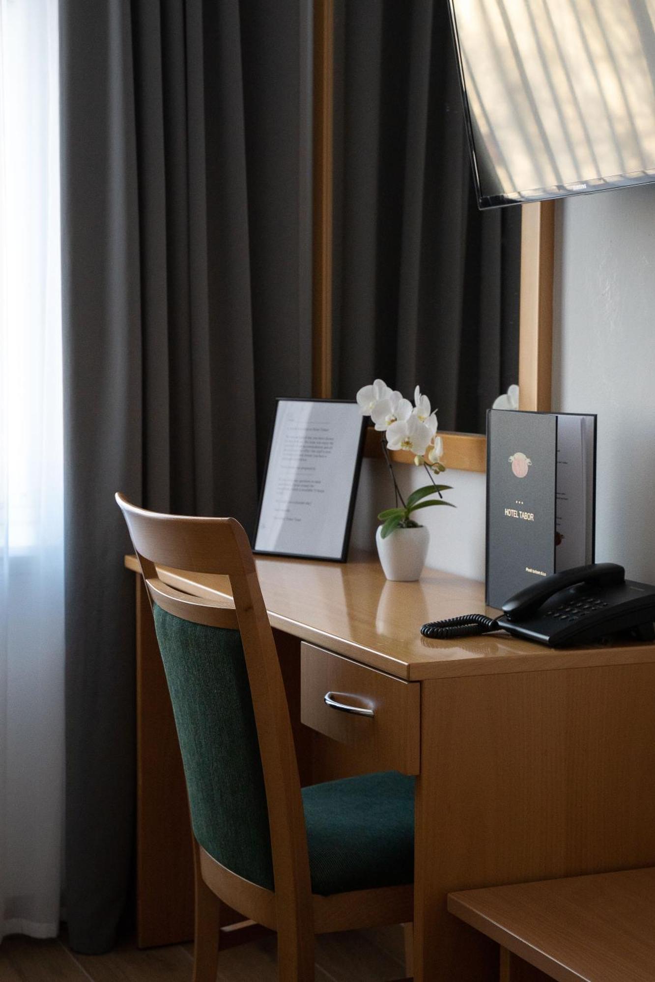 Hotel Tabor Sežana المظهر الخارجي الصورة