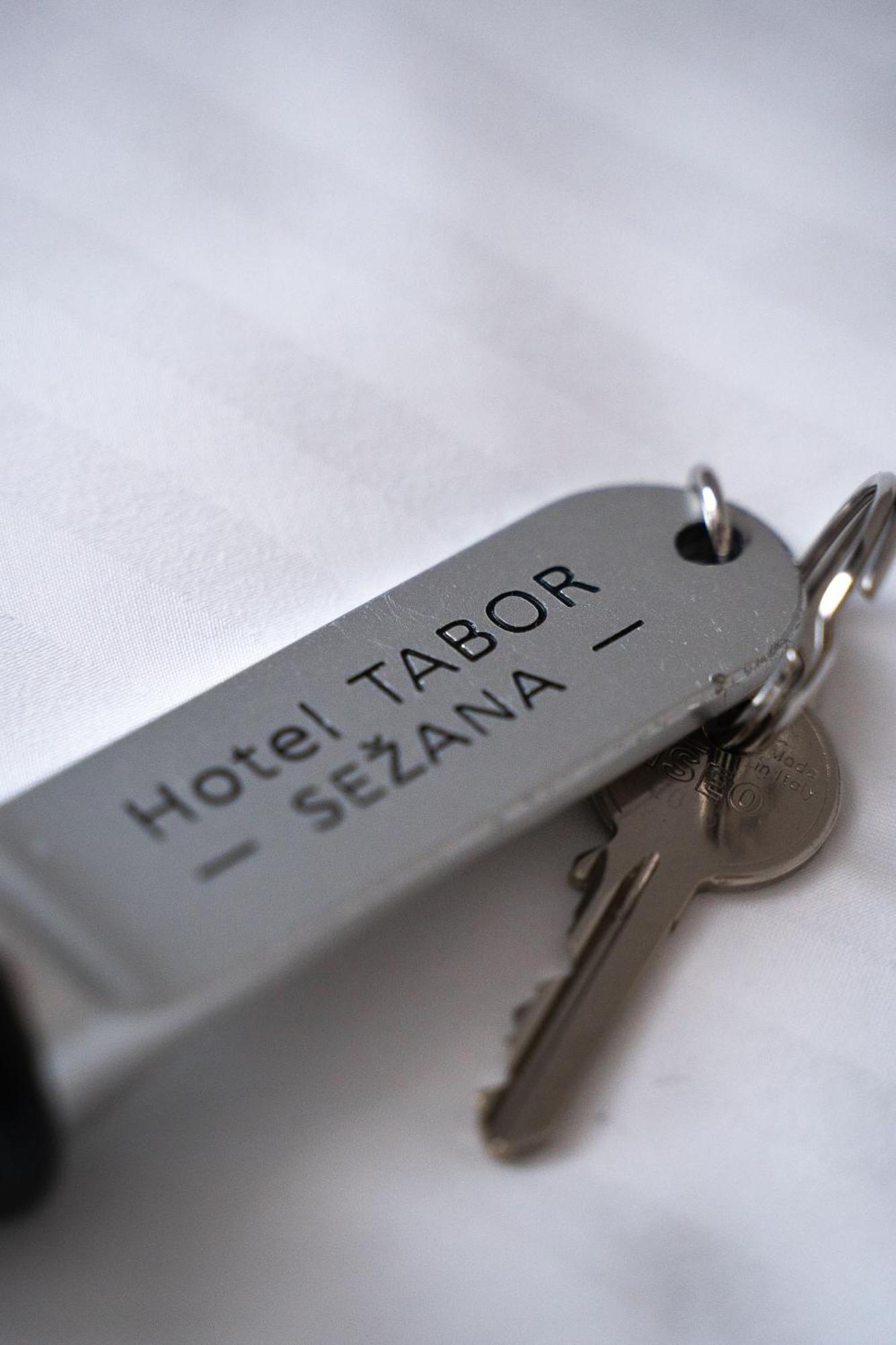 Hotel Tabor Sežana المظهر الخارجي الصورة